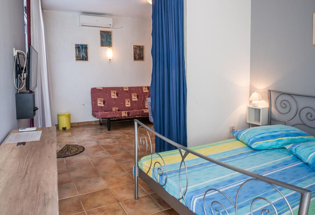 Apartments Viskovic ฮวาร์ ห้อง รูปภาพ